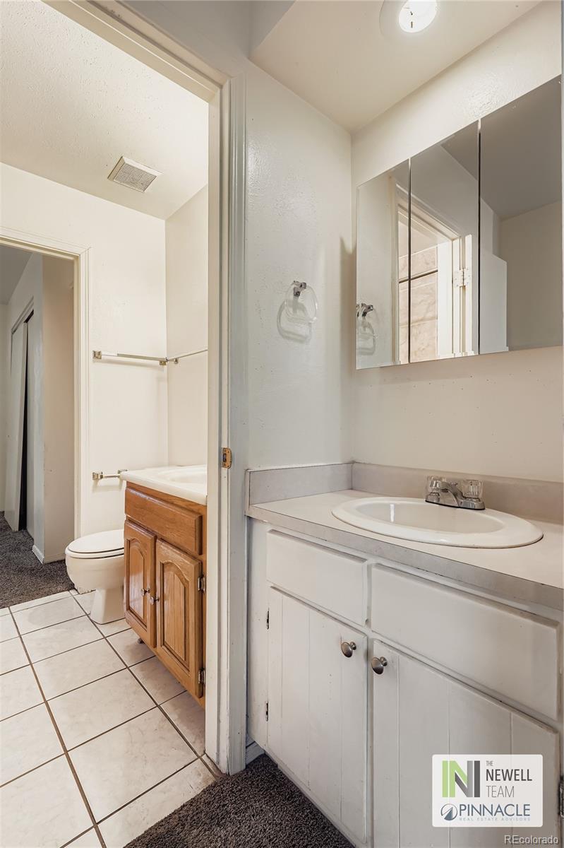 5720 W Warren Avenue Denver CO 80227
