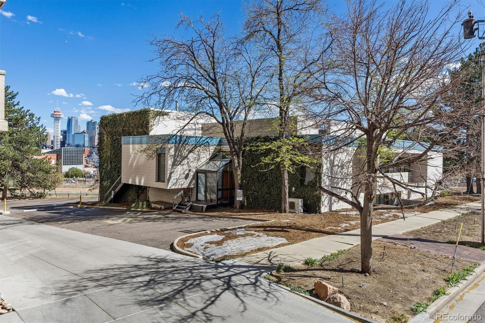 2420 Alcott Street Denver CO 80211