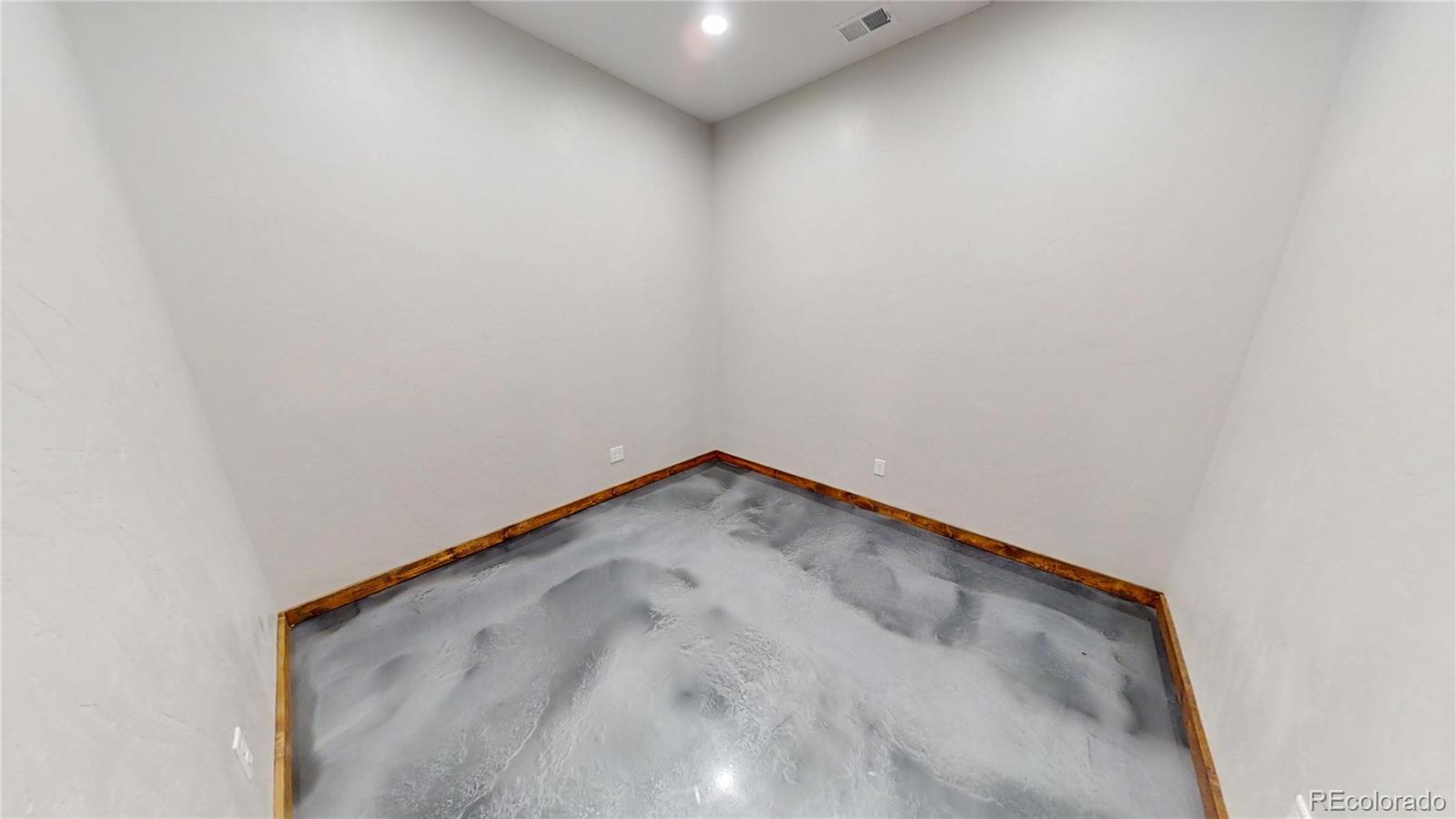 61 Main Avenue Akron CO 80720