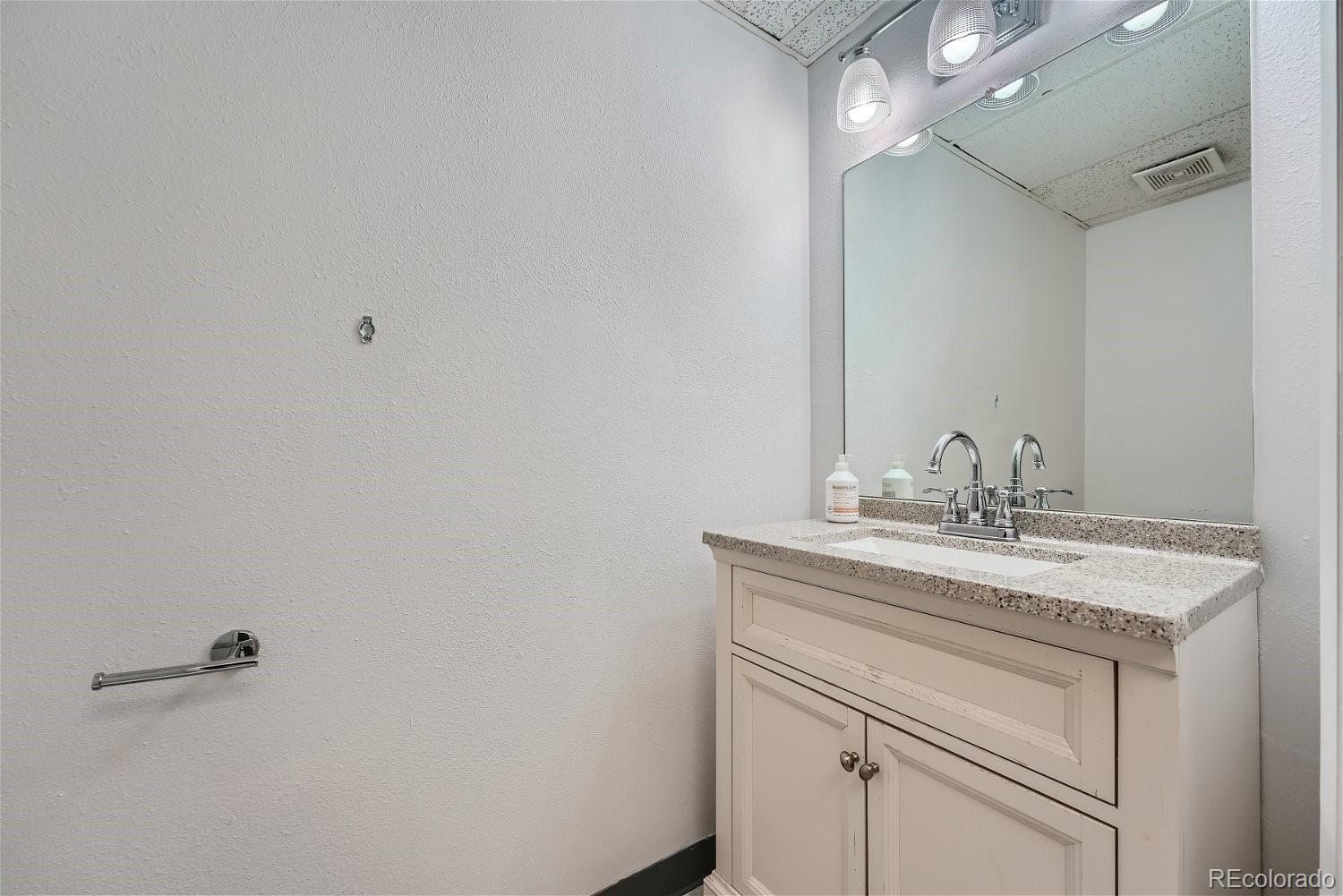 12381 E Cornell Avenue Aurora CO 80014