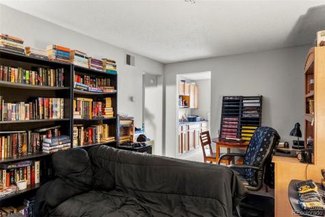 1129 Akron Street Aurora CO 80010