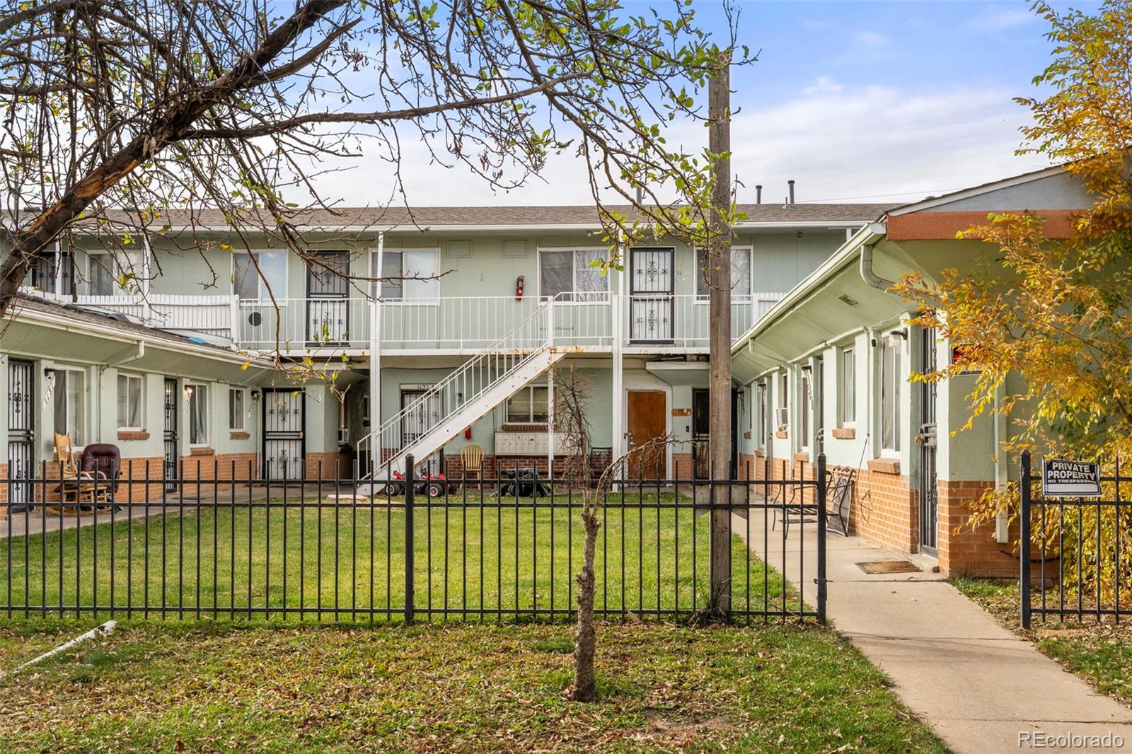 1129 Akron Street Aurora CO 80010
