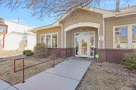 2224 S Fraser Aurora CO 80014