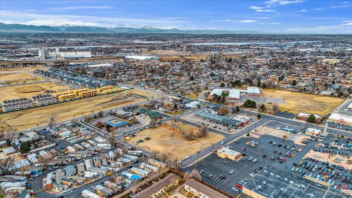 6322 Ivanhoe Street Commerce City CO 80022