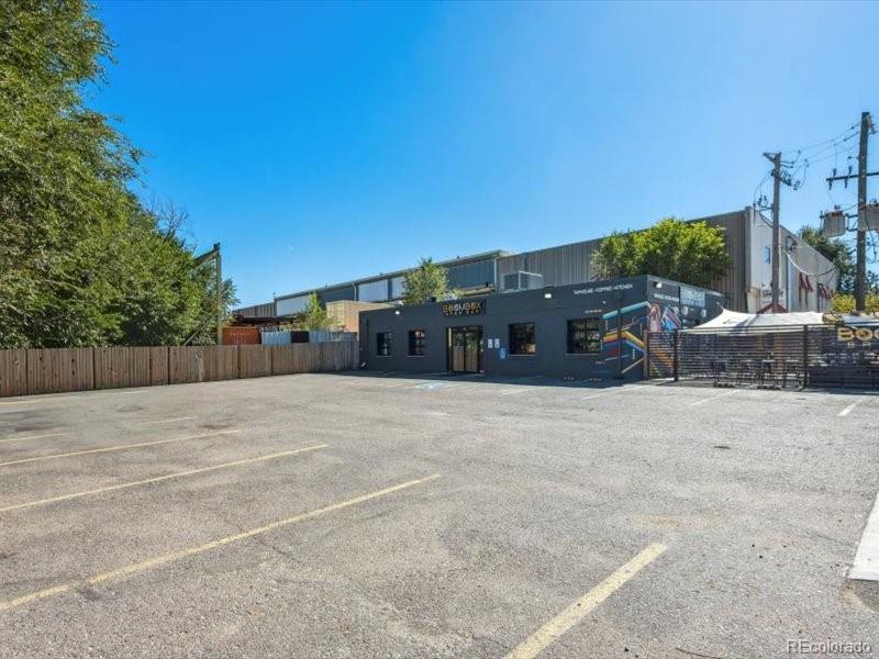 5686 Pecos Street Denver CO 80221