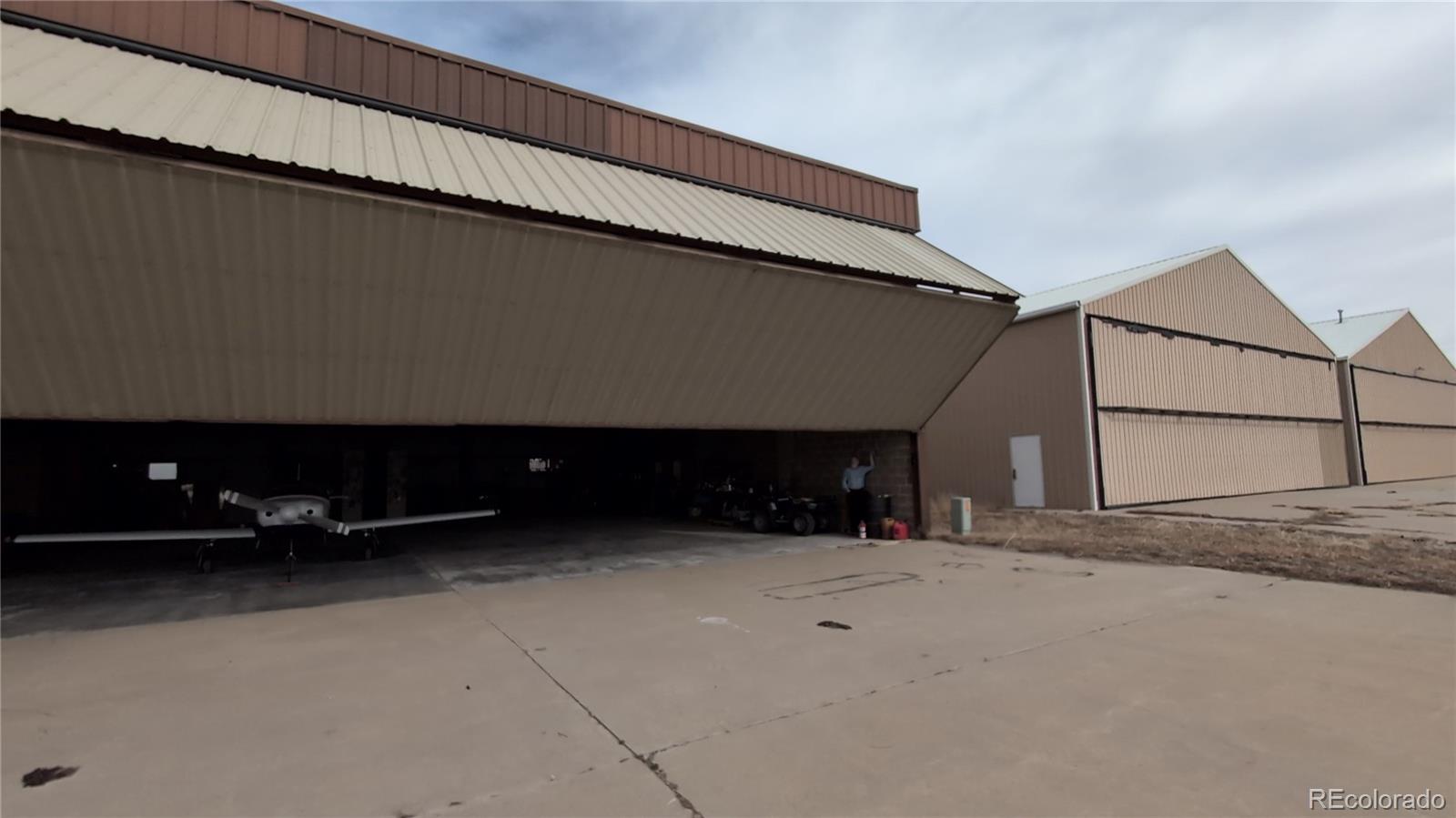 37451 Beechcraft Way Watkins CO 80137