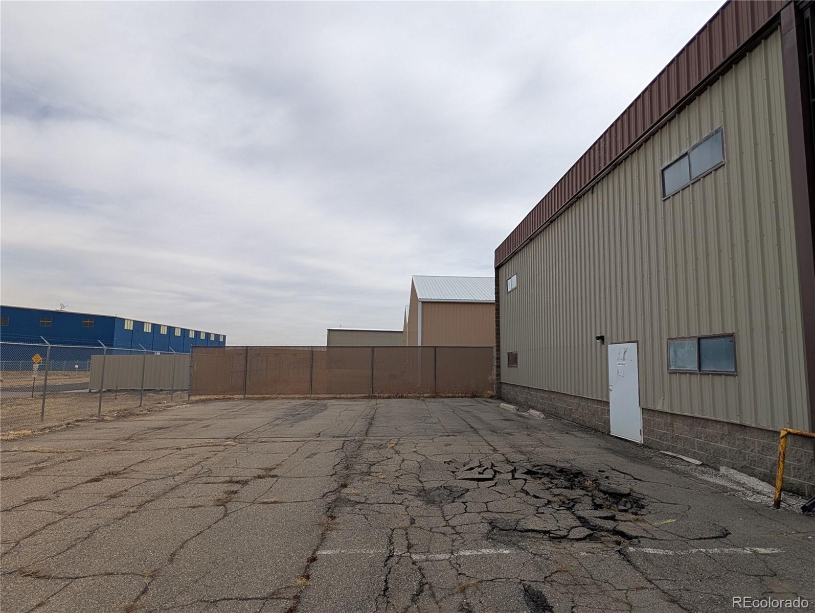 37451 Beechcraft Way Watkins CO 80137