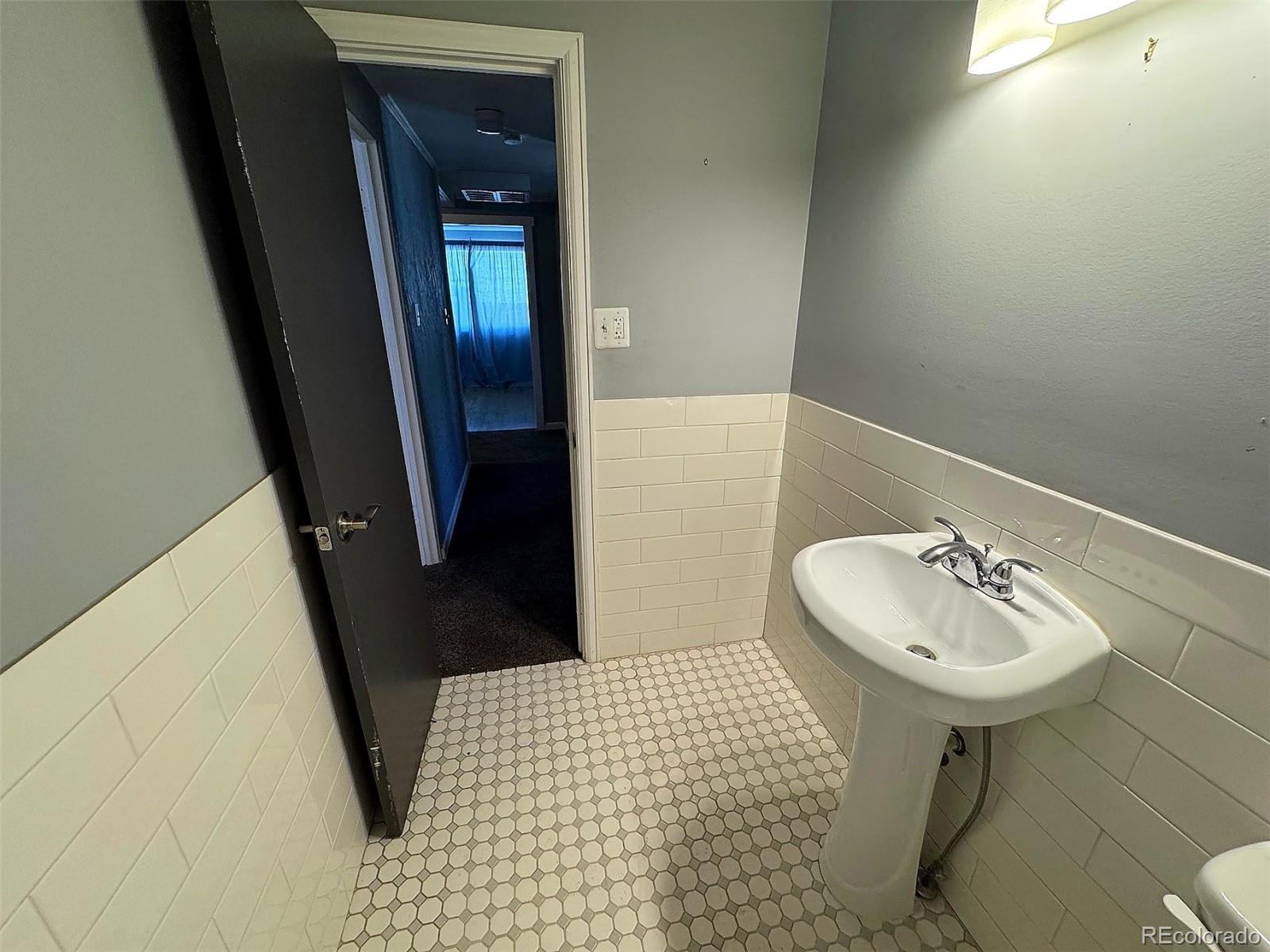 3915 S Federal Boulevard Englewood CO 80110