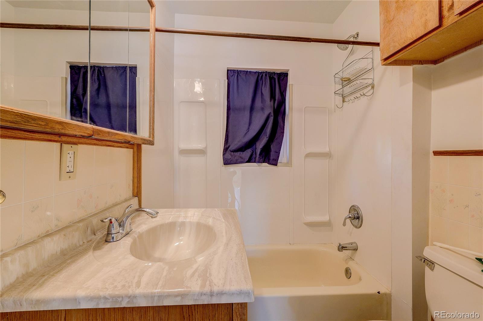 2051 W Hamilton Place Sheridan CO 80110