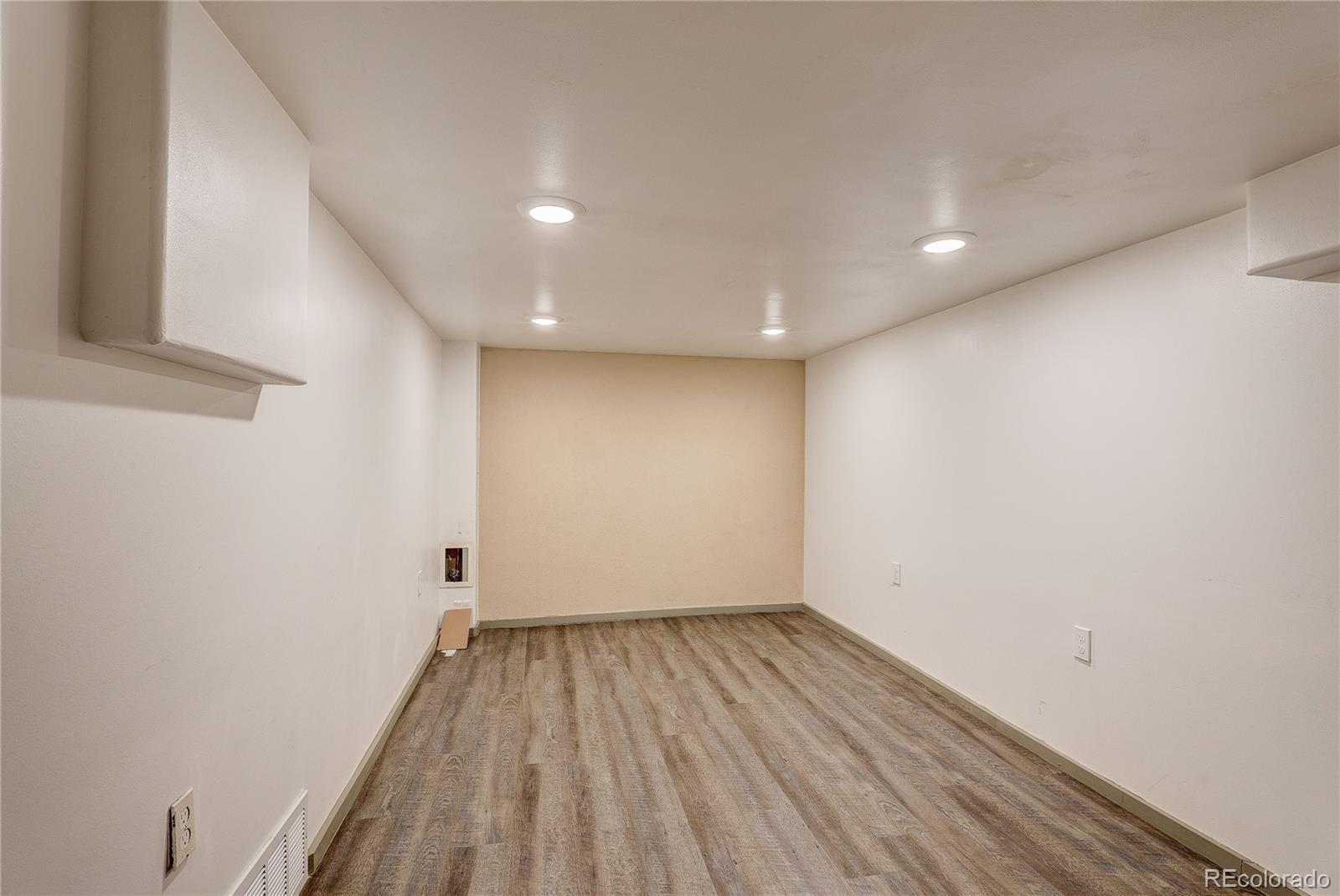 2051 W Hamilton Place Sheridan CO 80110