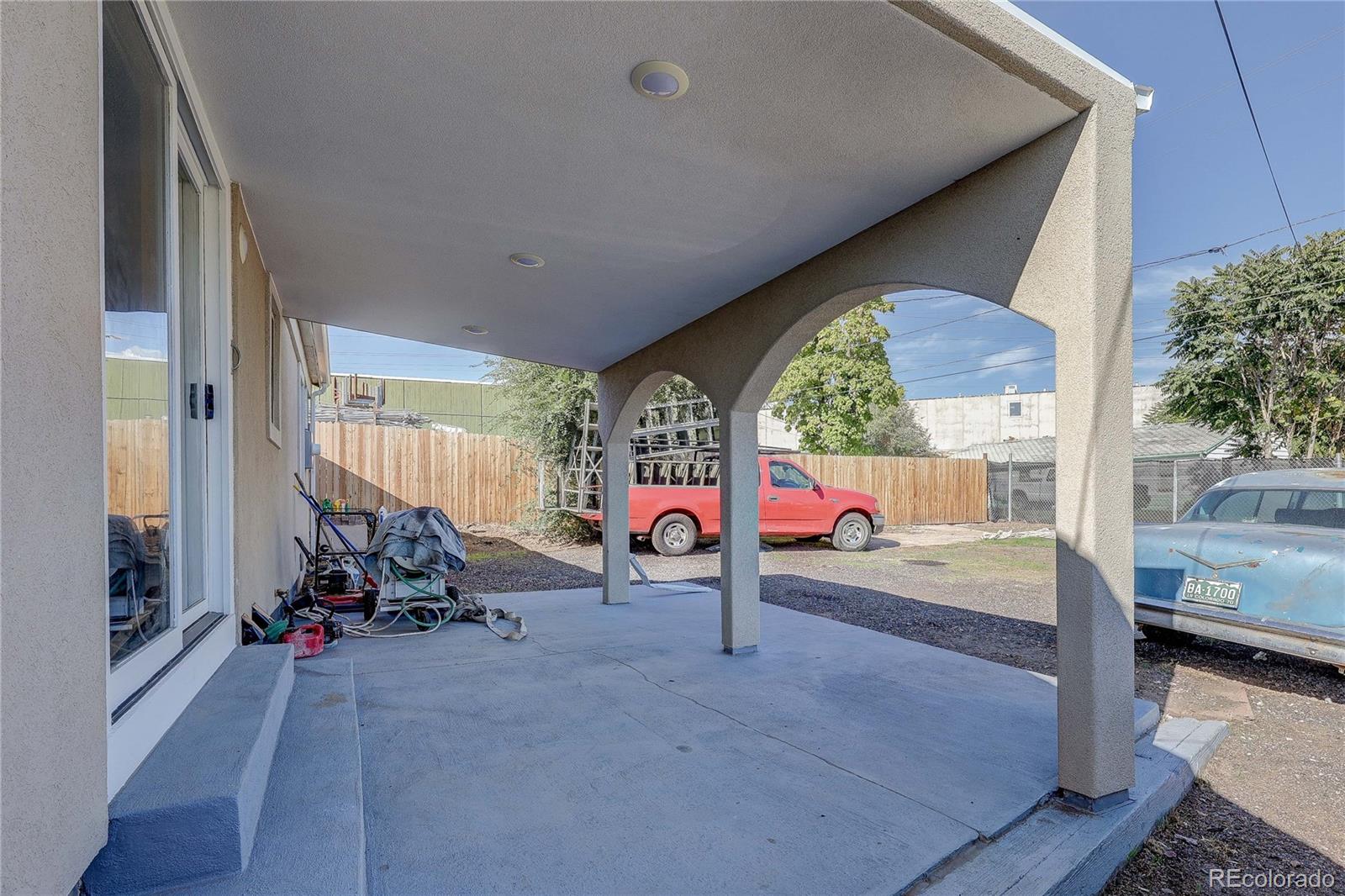 2051 W Hamilton Place Sheridan CO 80110