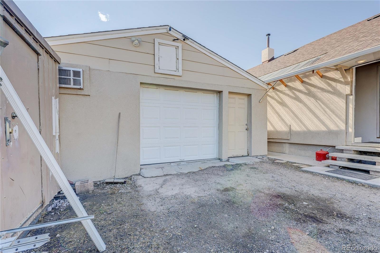 2051 W Hamilton Place Sheridan CO 80110