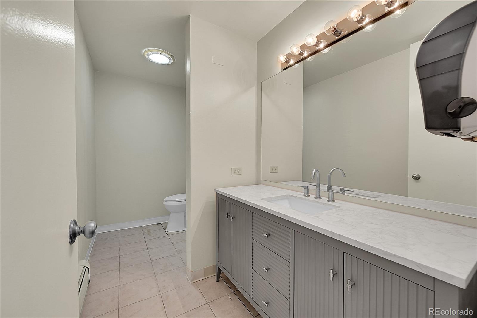 4411 E Kentucky Avenue Glendale CO 80246