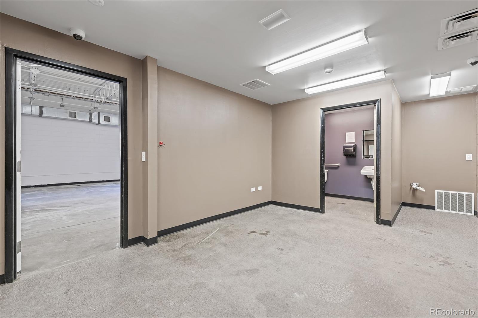 4905 E 41st Avenue Denver CO 80216