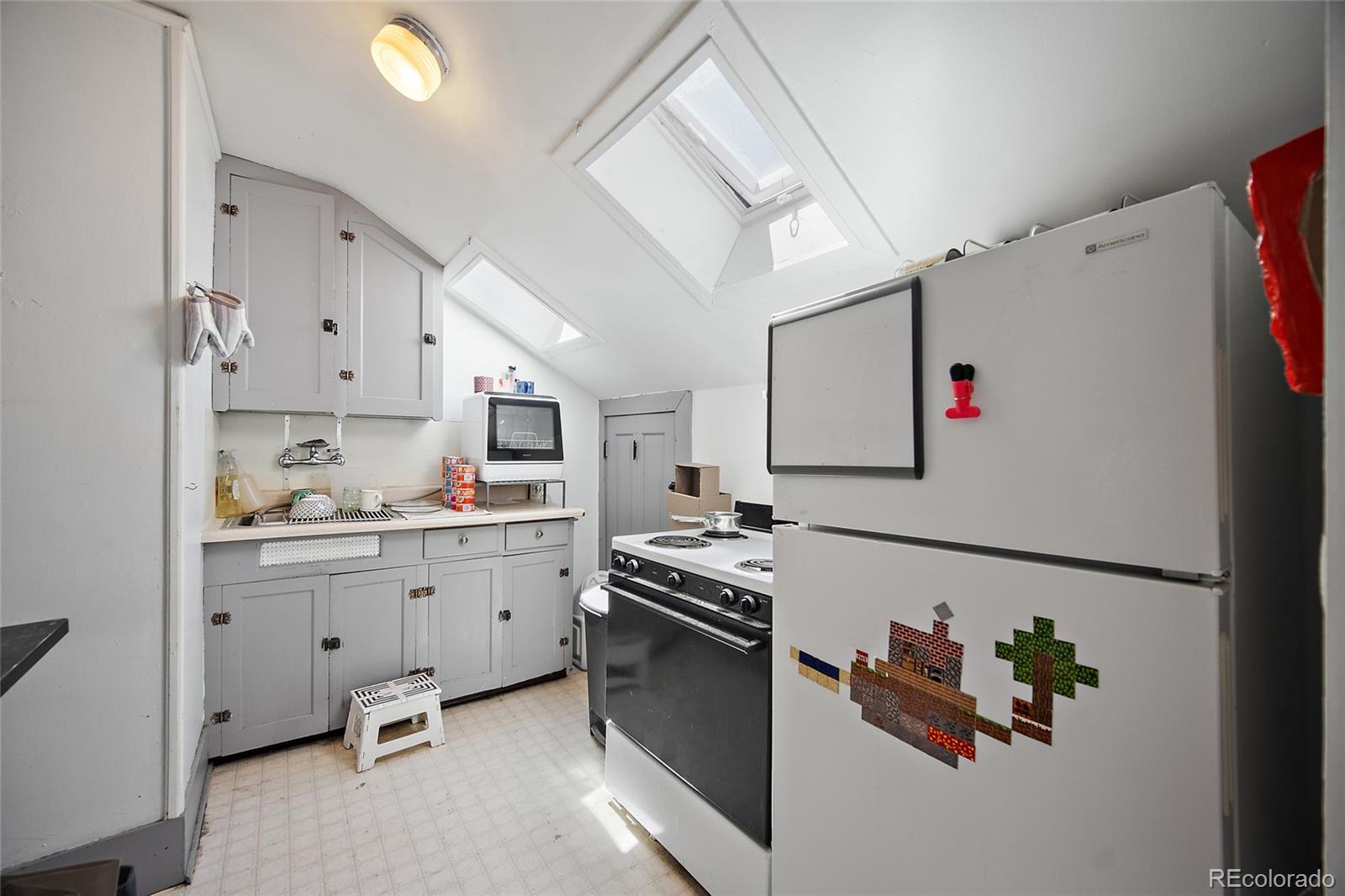 33 W Willamette Avenue Colorado Springs CO 80903