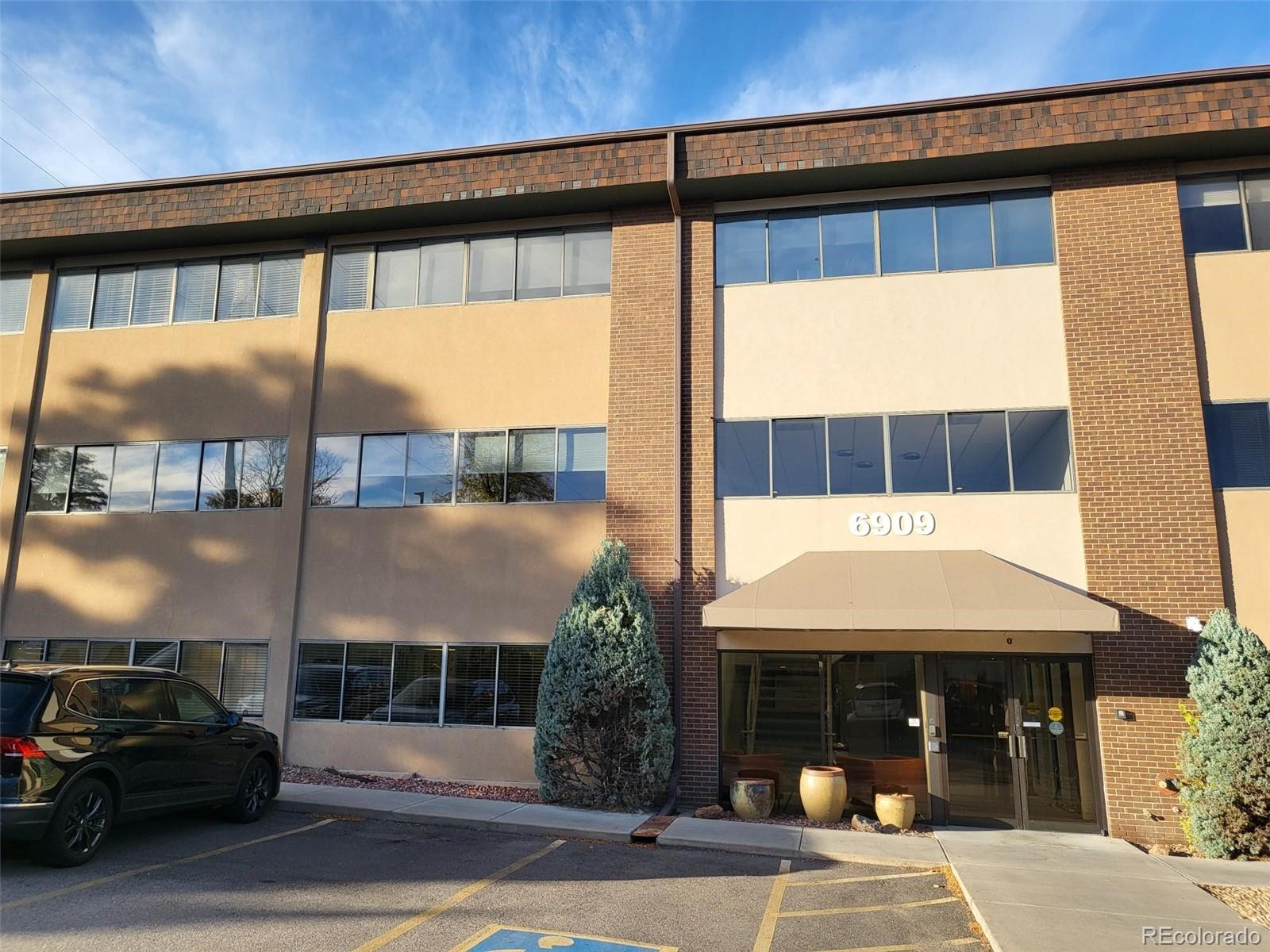 6909 S Holly Street Centennial CO 80112