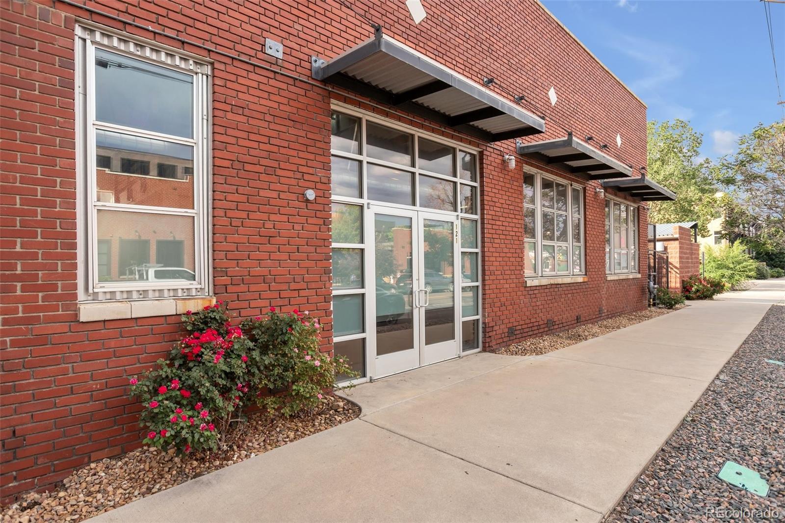 3033 Blake Street Denver CO 80205
