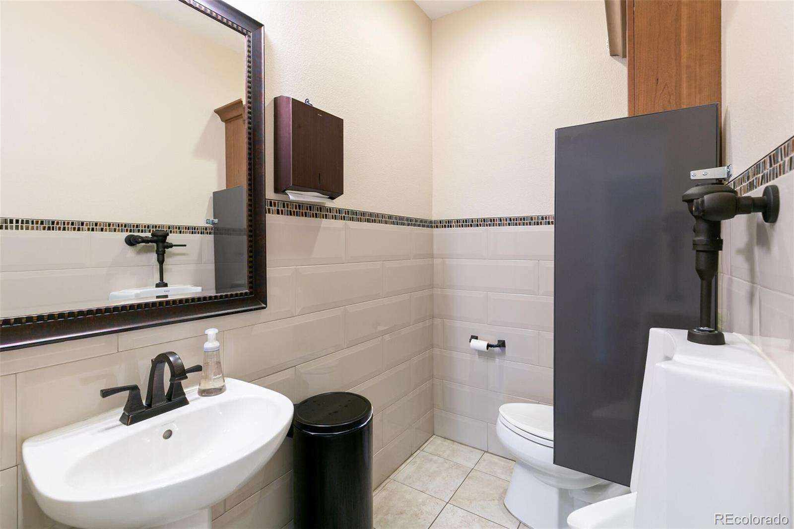 1890 W Littleton Boulevard Littleton CO 80120