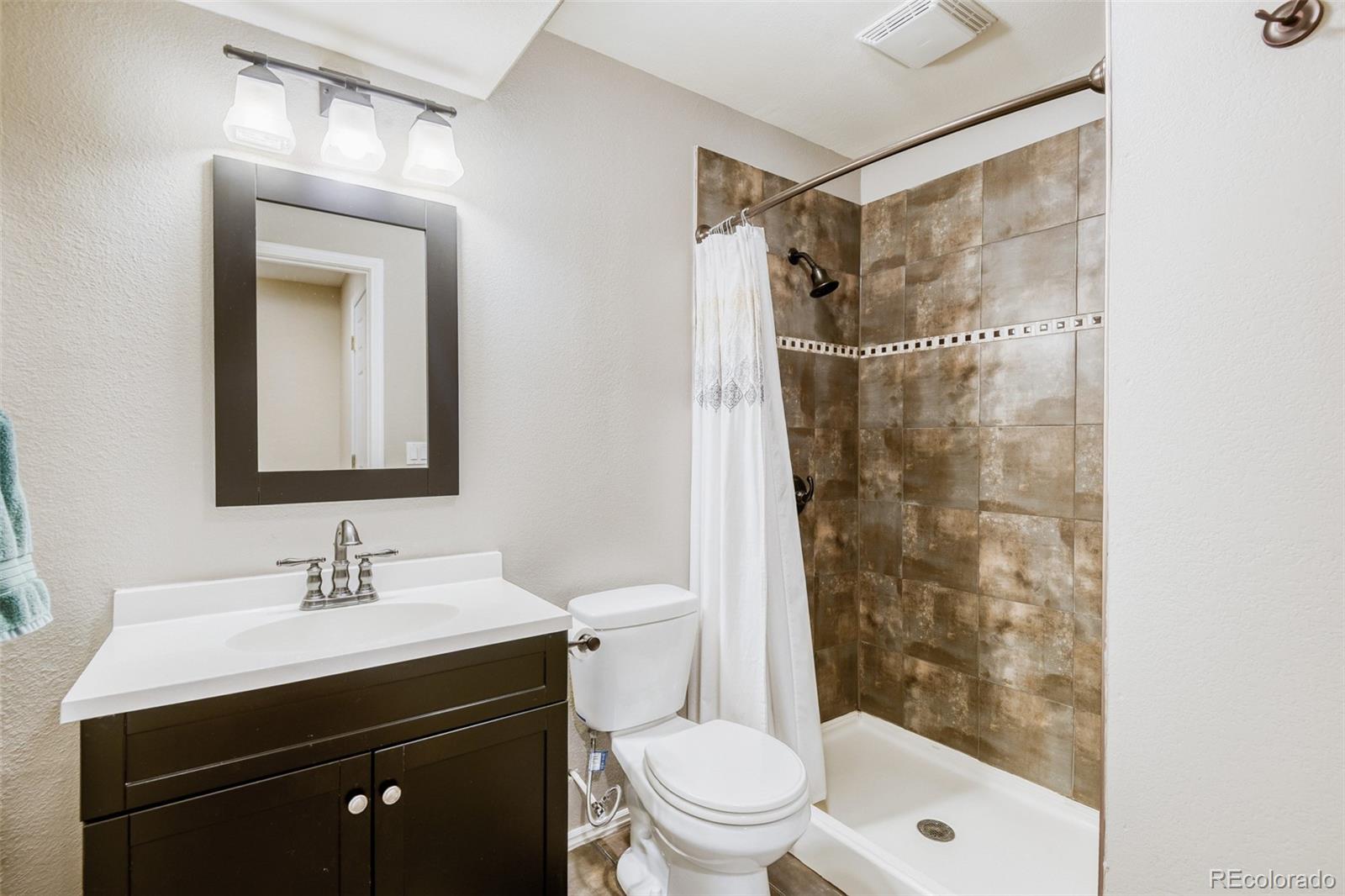7621 S Quatar Way Aurora CO 80016