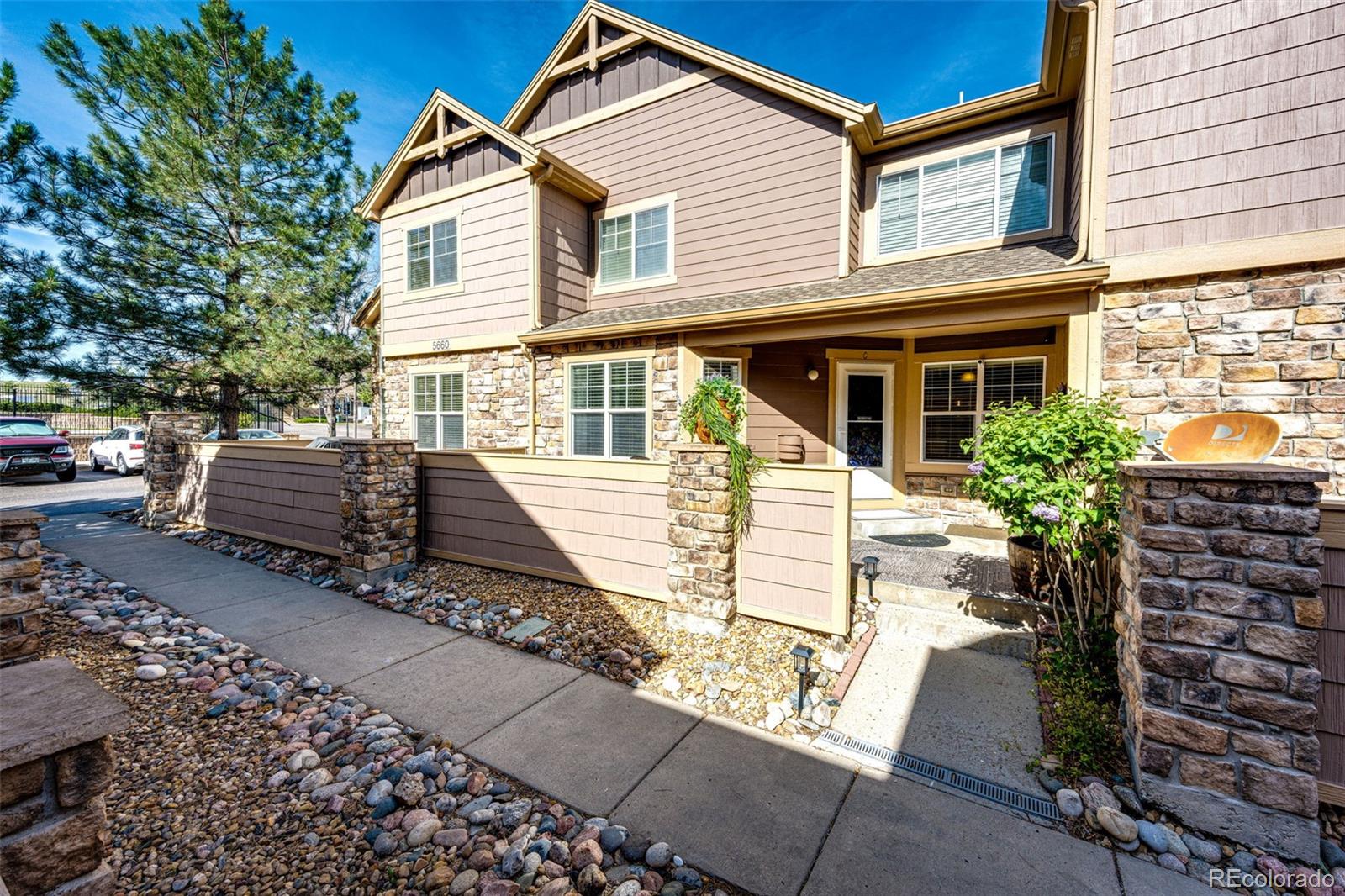 5660 S Algonquian Way Aurora CO 80016