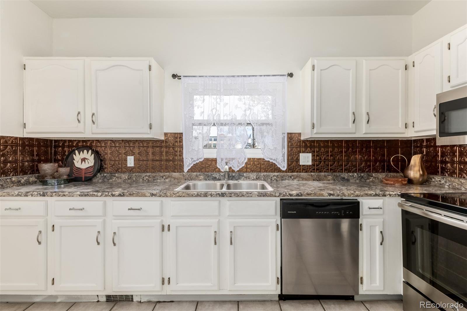 1021 E 17th Avenue Denver CO 80218