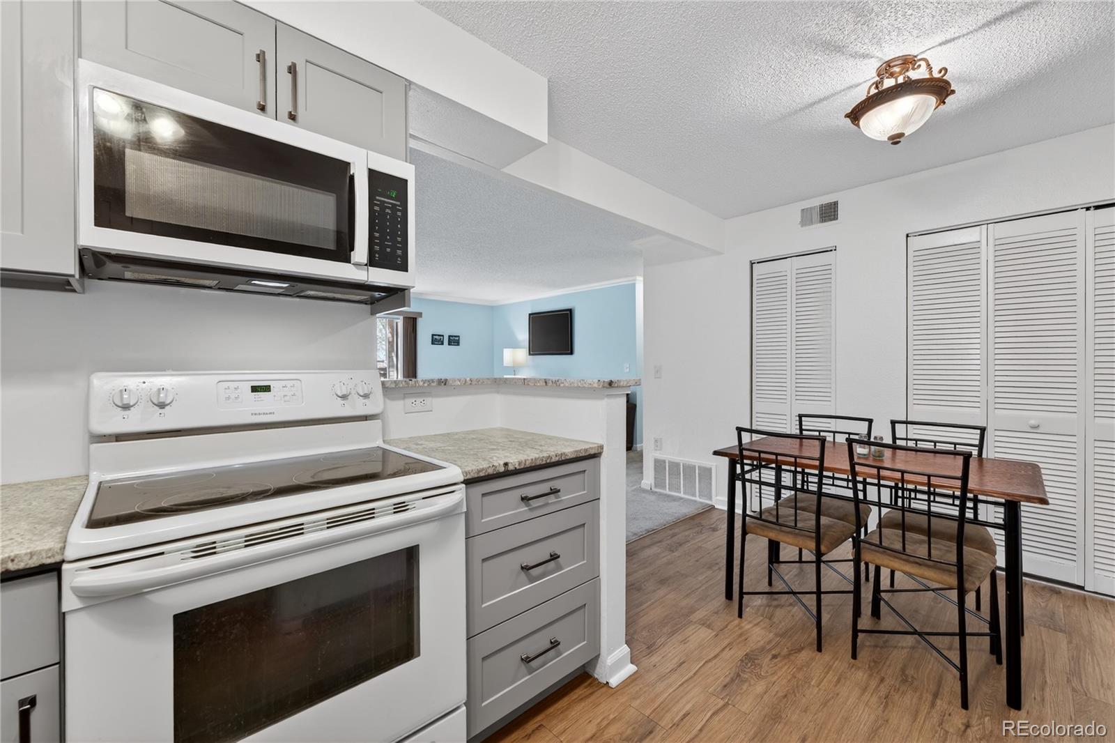 3320 S Ammons Street Lakewood CO 80227