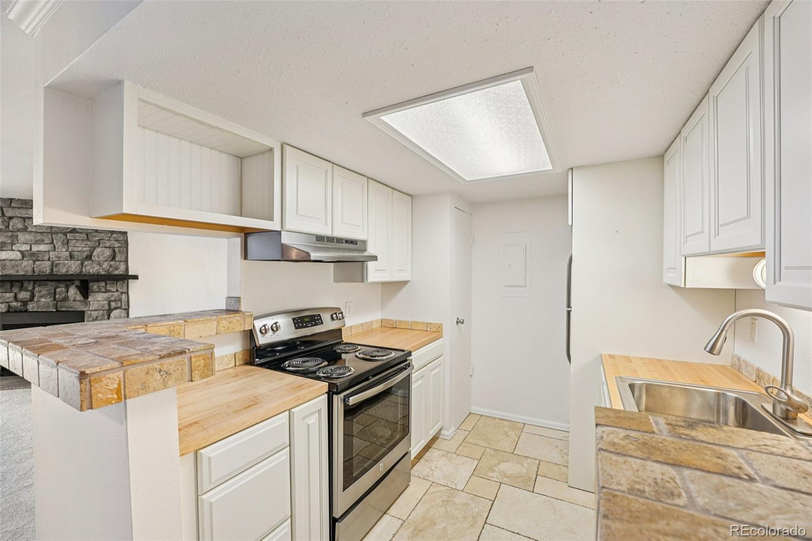 8335 Fairmount Drive Denver CO 80247