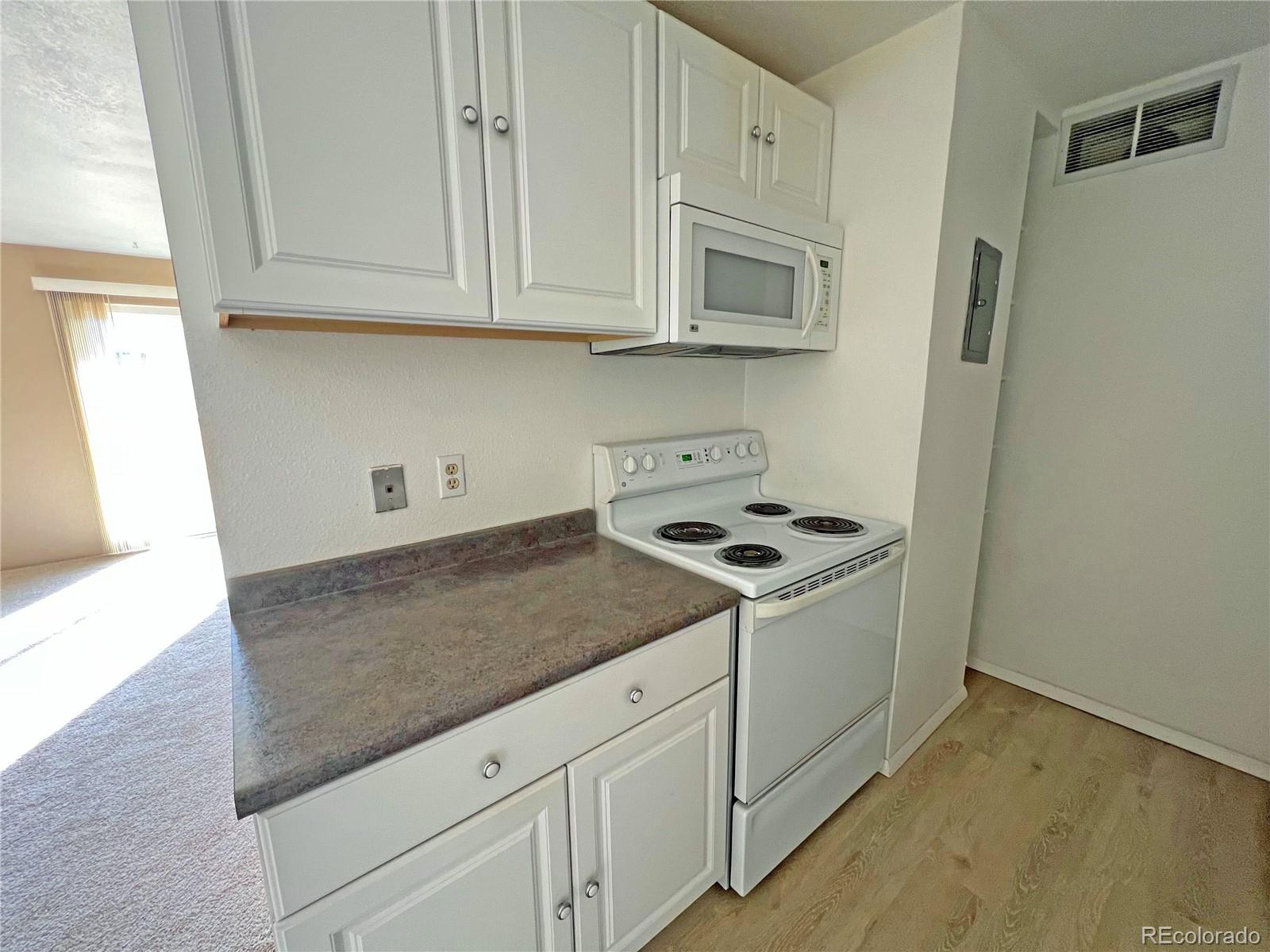 10211 Ura Lane Thornton CO 80260