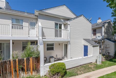 972 S Pitkin Court Aurora CO 80017