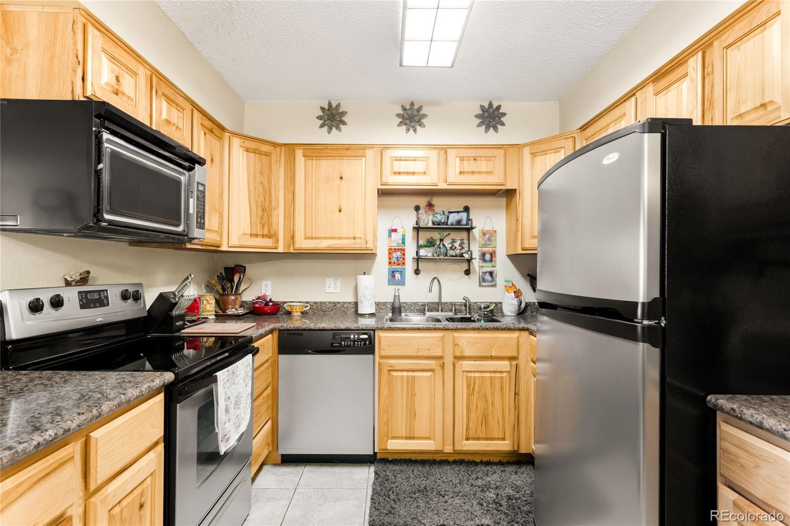 211 Wright Street Lakewood CO 80228