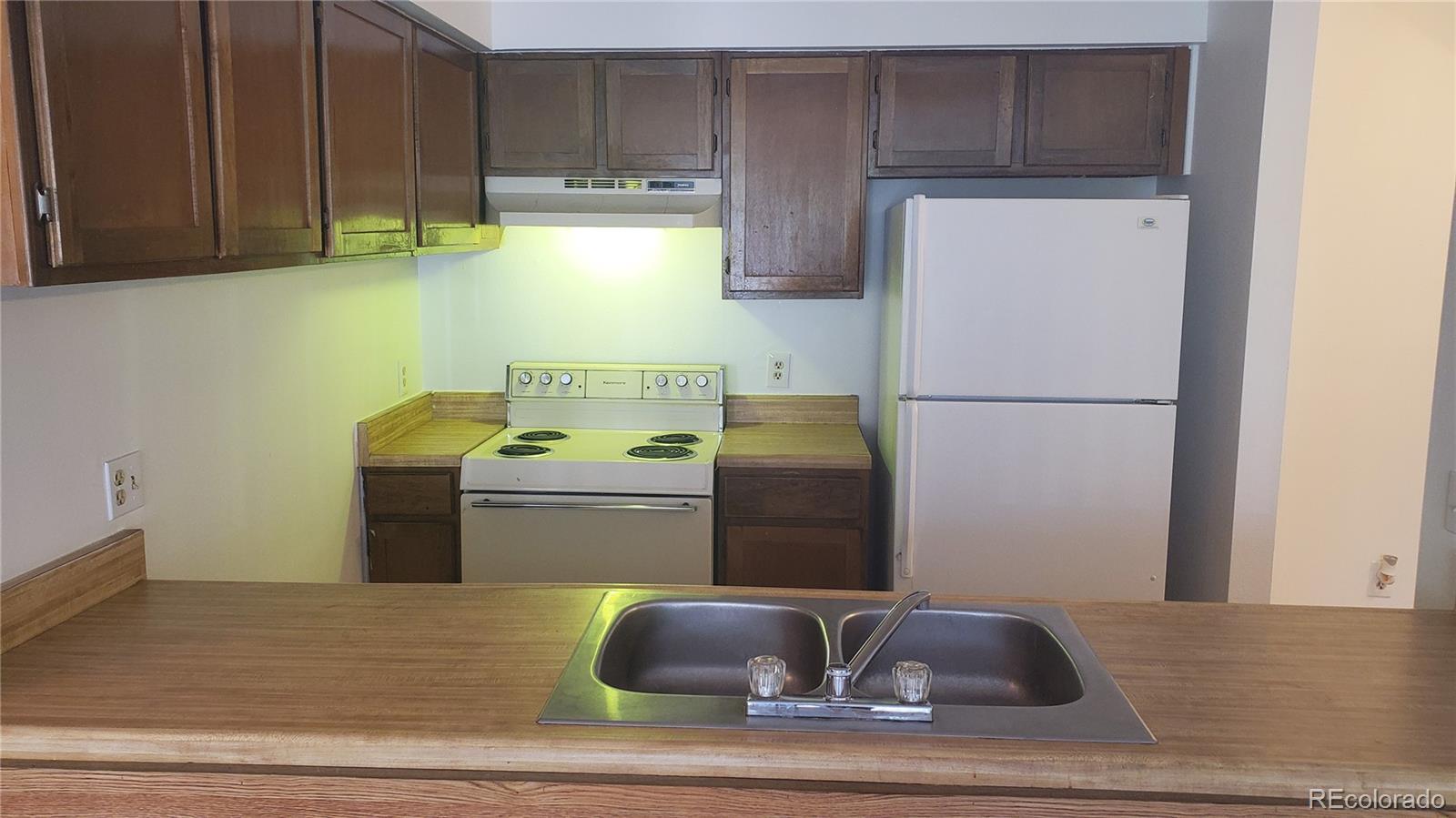14806 E 2nd Ave Avenue Aurora CO 80011