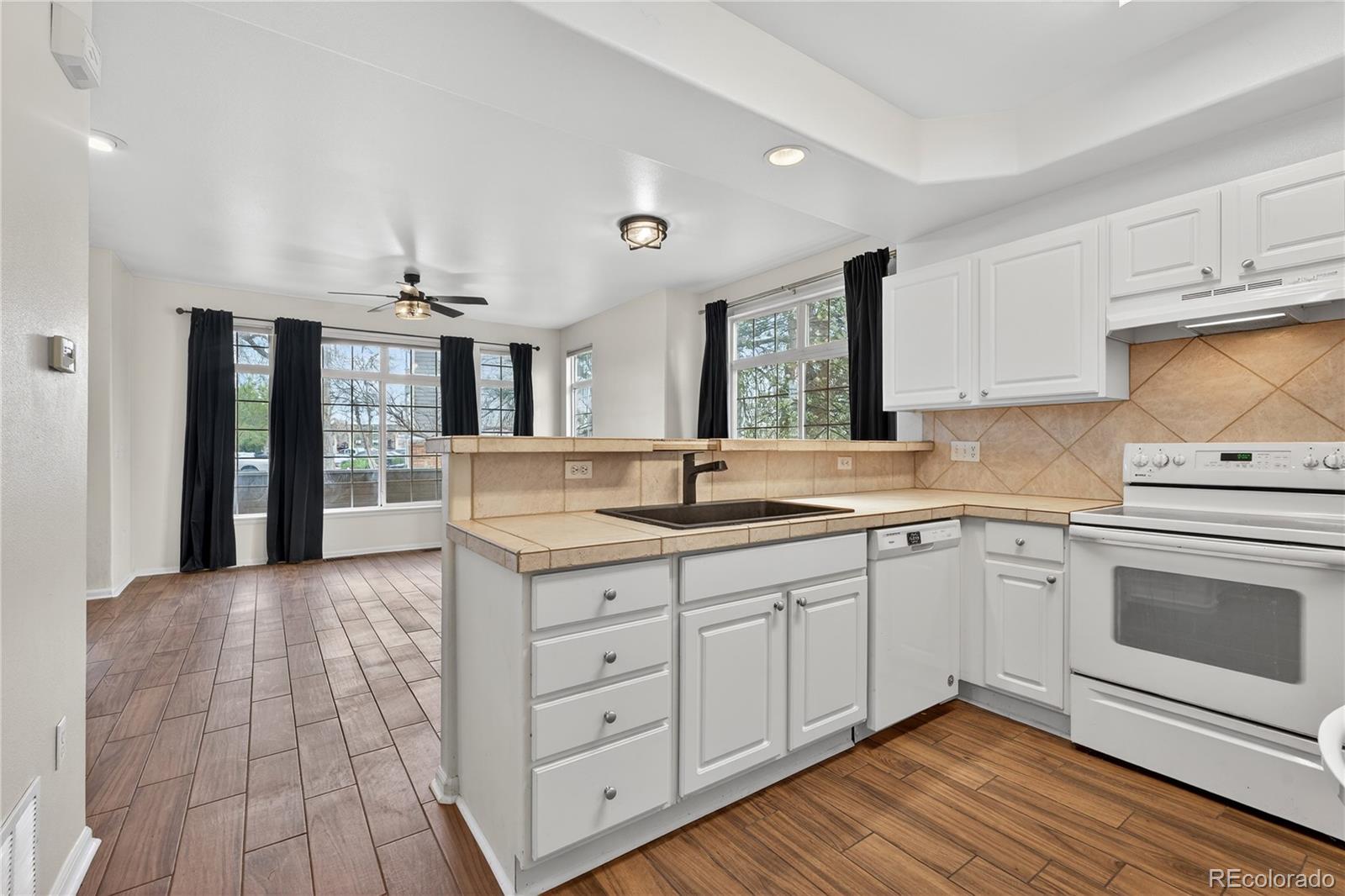 5555 E Briarwood Avenue Centennial CO 80122