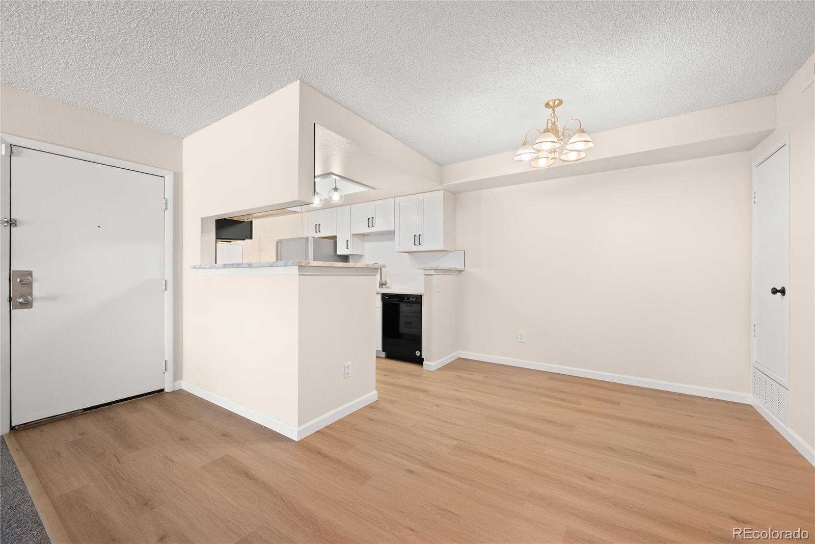1792 S Pitkin Circle Aurora CO 80017