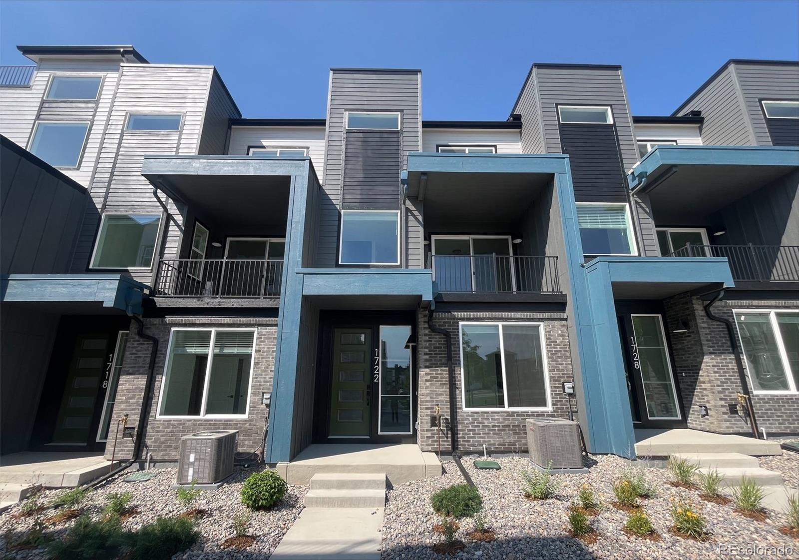 1722 Peak Loop Broomfield CO 80023