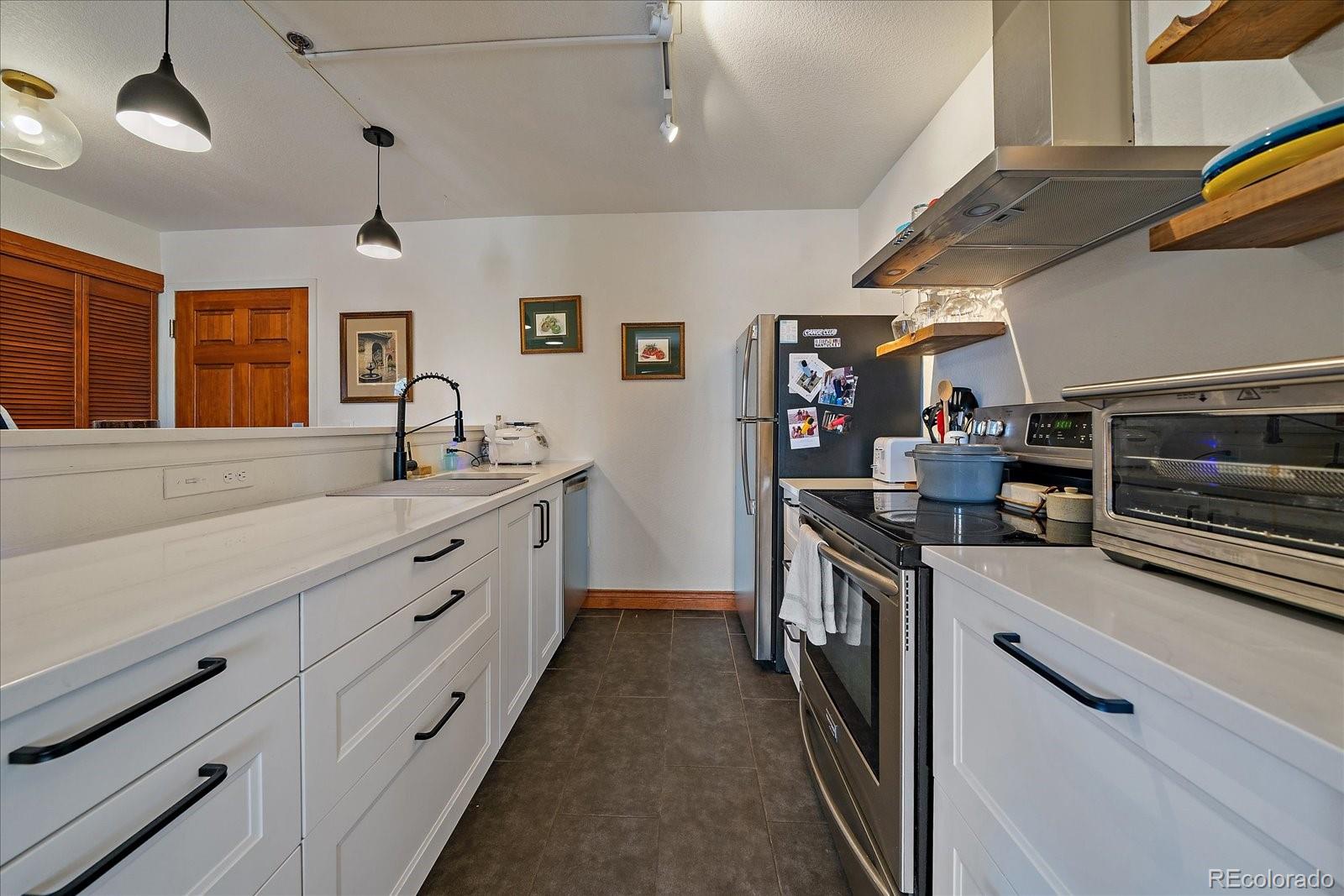 3249 W Fairview Place Denver CO 80211