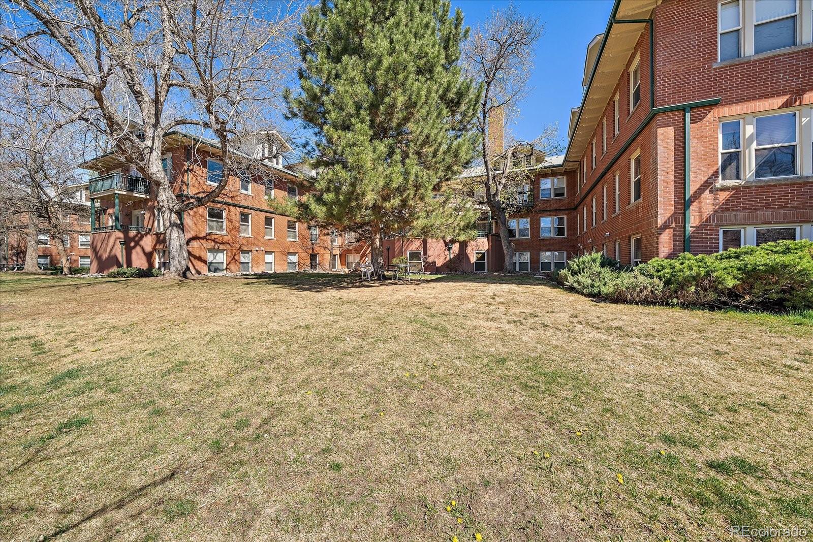 3249 W Fairview Place Denver CO 80211