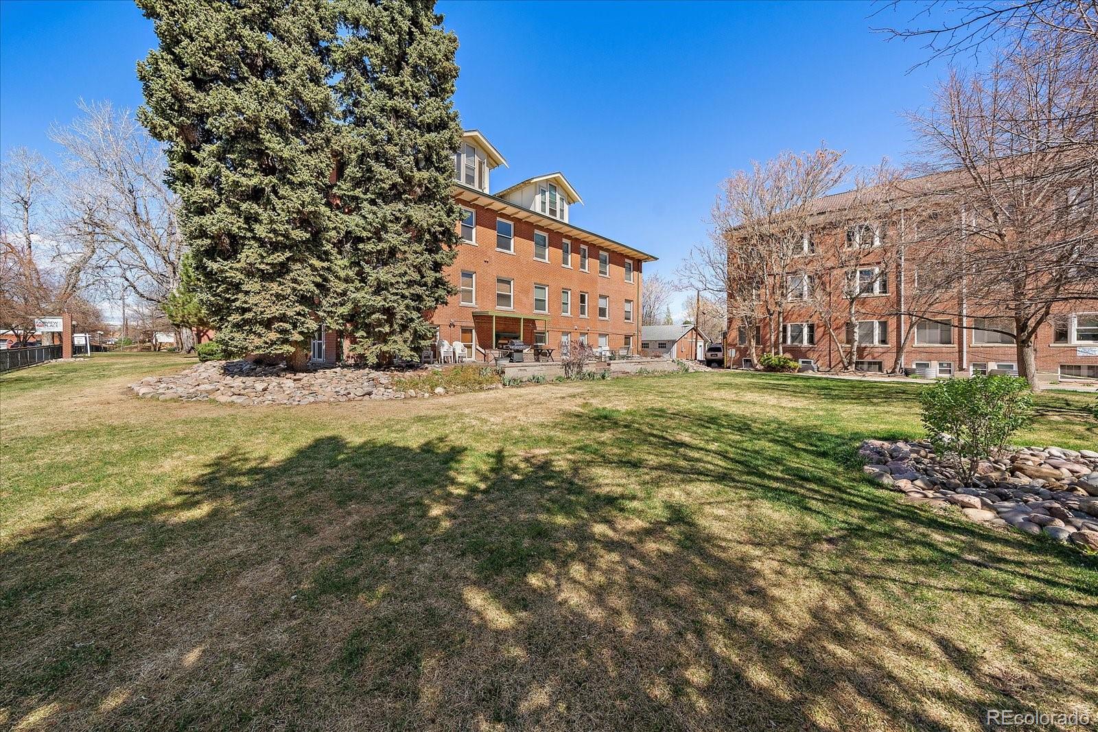 3249 W Fairview Place Denver CO 80211