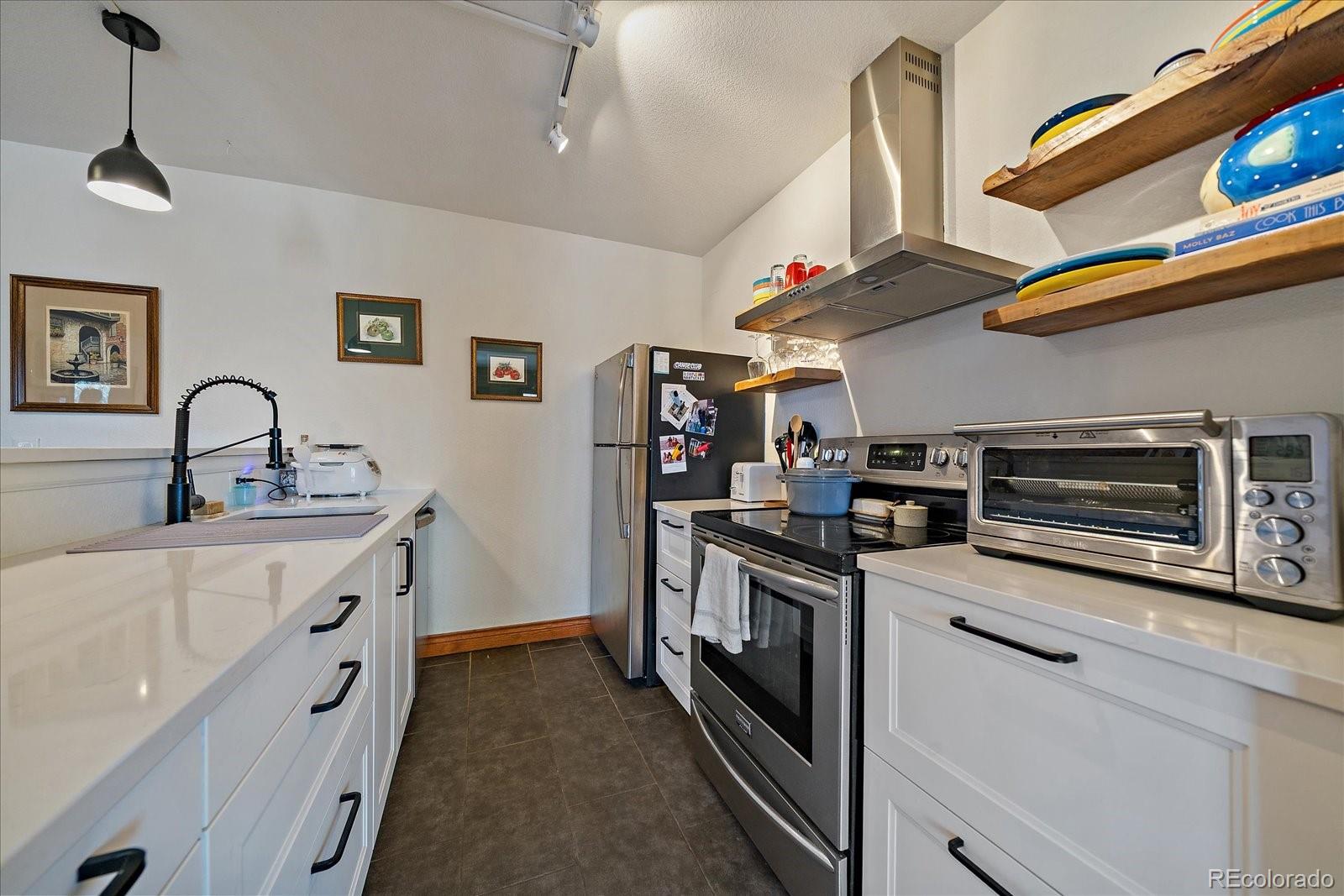 3249 W Fairview Place Denver CO 80211