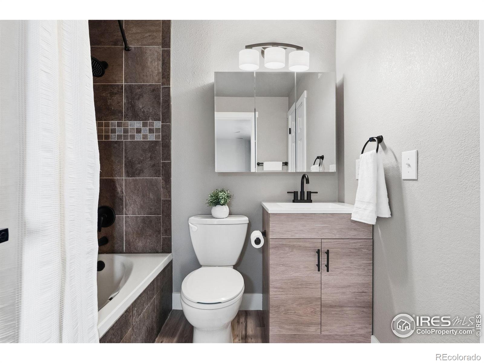 5620 W 80th Place Arvada CO 80003