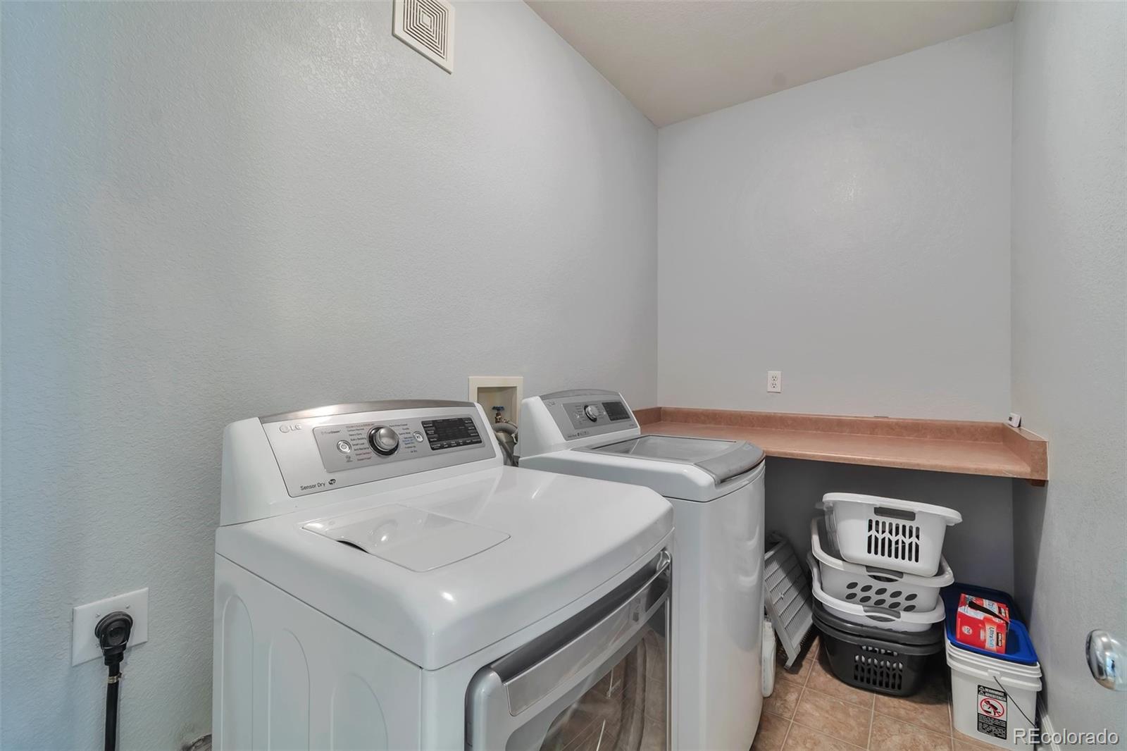 3771 S Dayton Street Aurora CO 80014
