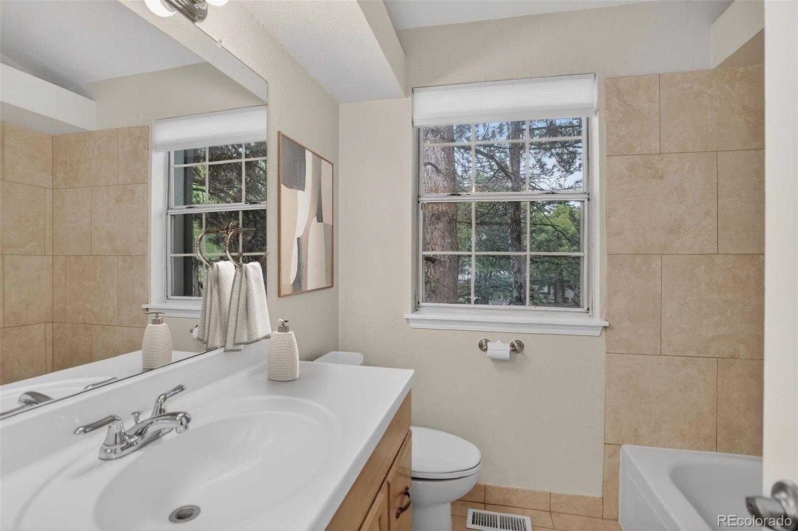1939 Newland Court Lakewood CO 80214