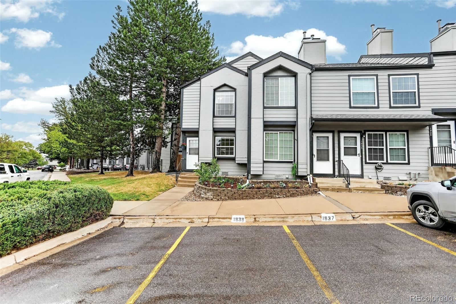 1939 Newland Court Lakewood CO 80214