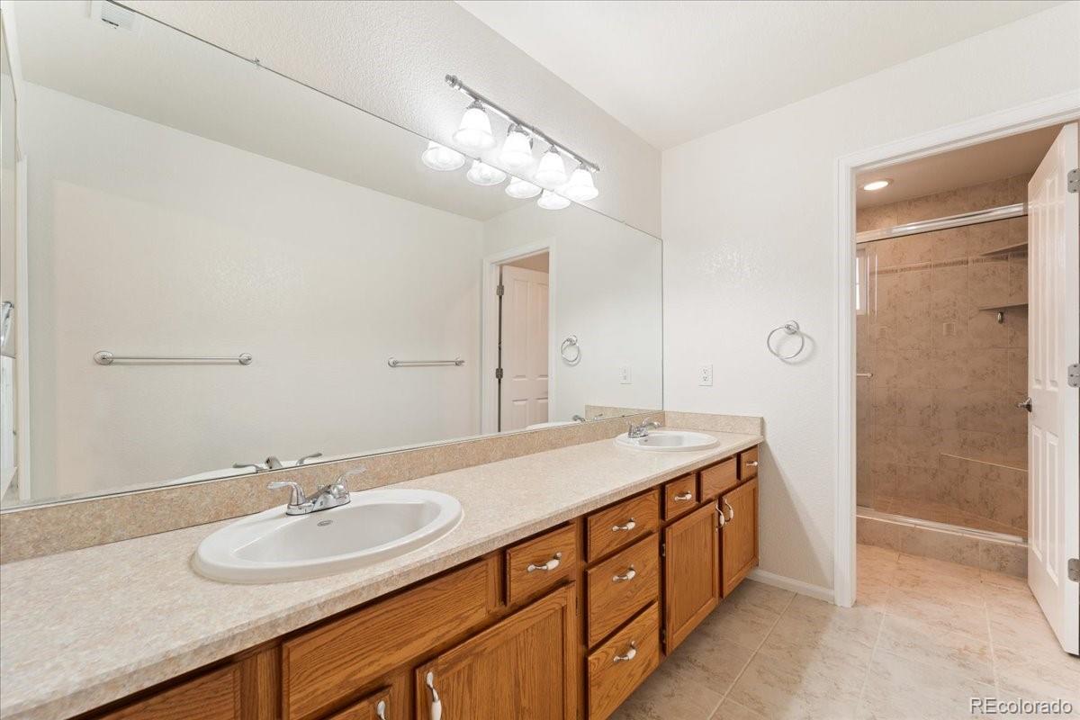 9689 Independence Drive Broomfield CO 80021