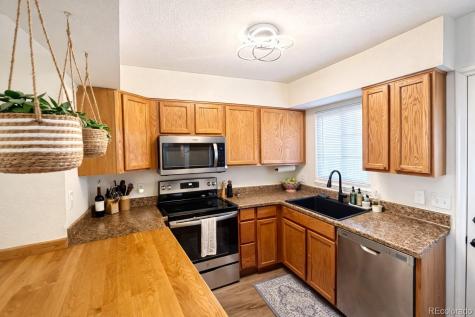 1662 S Blackhawk Way Aurora CO 80012