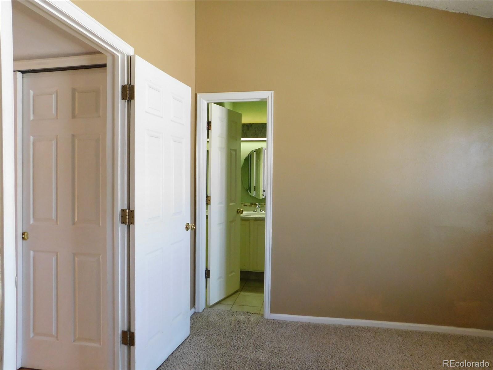 4044 S Carson Street Aurora CO 80014