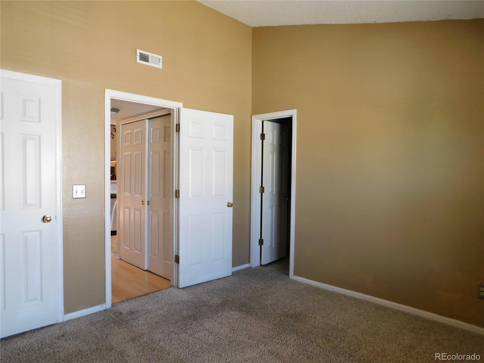 4044 S Carson Street Aurora CO 80014