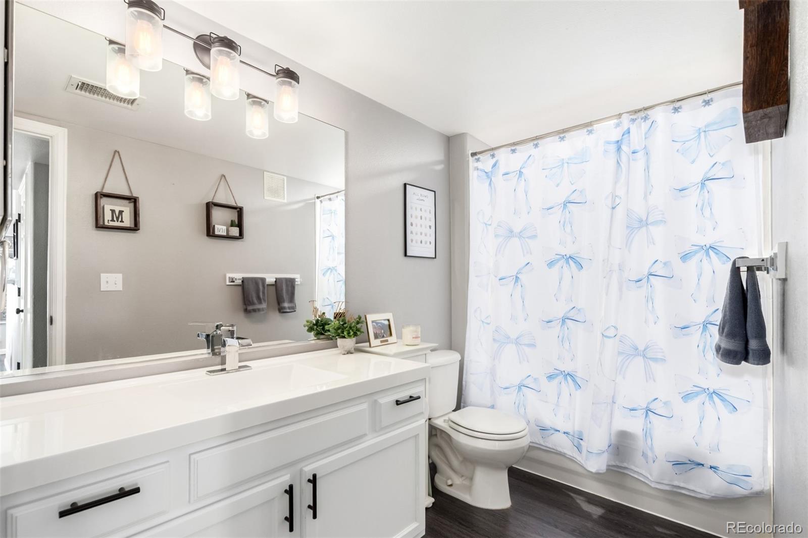 8705 W Berry Avenue Littleton CO 80123
