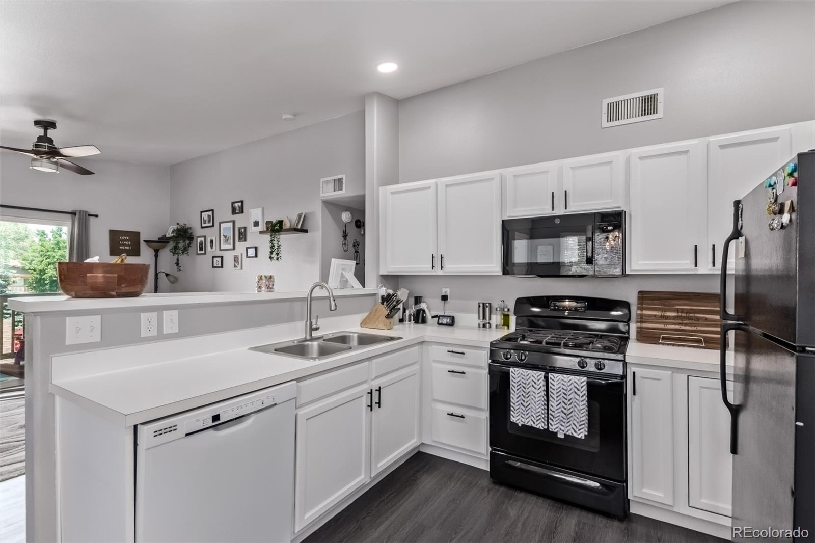 8705 W Berry Avenue Littleton CO 80123