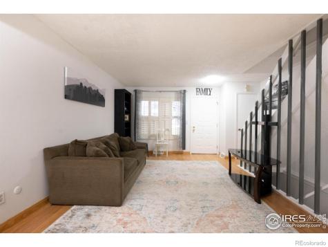 1517 S Owens Street Lakewood CO 80232