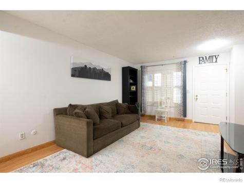 1517 S Owens Street Lakewood CO 80232